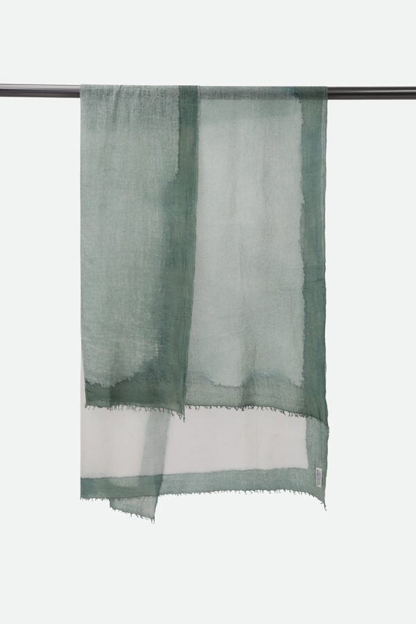 QUARTZ DREAMS SCARF IN HAND DYED CASHMERE